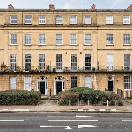 High End Free Parking Wifi Balcony Ensuite Cheltenham Exterior foto