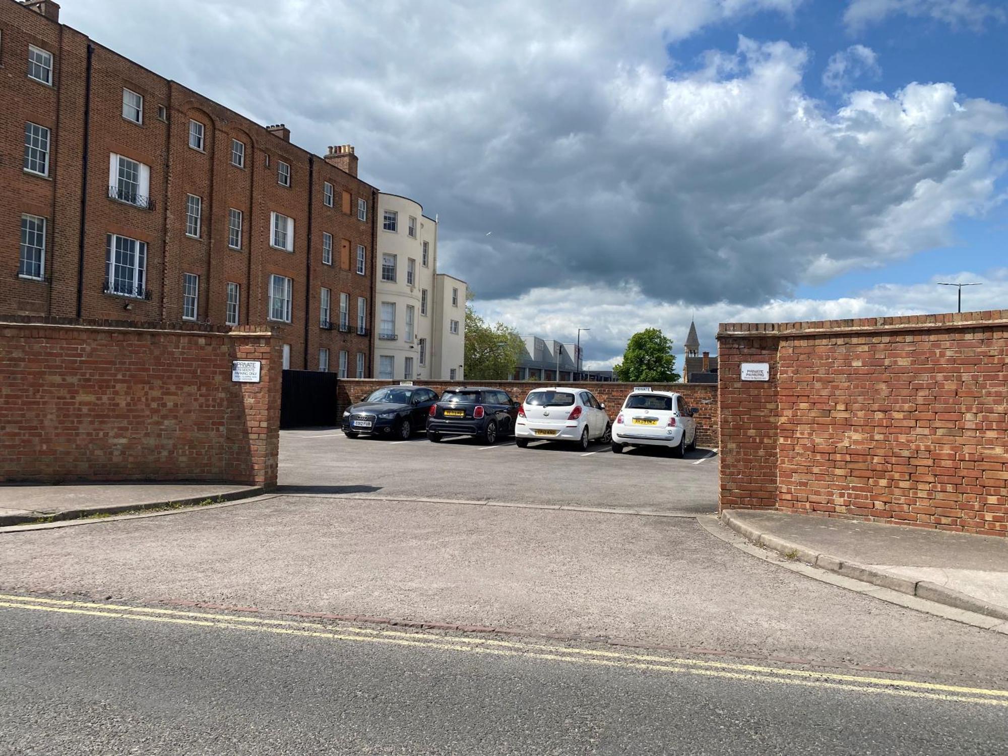 High End Free Parking Wifi Balcony Ensuite Cheltenham Exterior foto